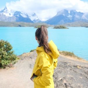 Meet your Posher, Val